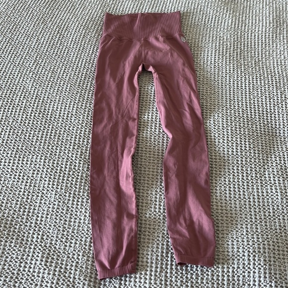 Free People Movement Good Karma HR Legging Dusty Rose - Picture 5 of 6